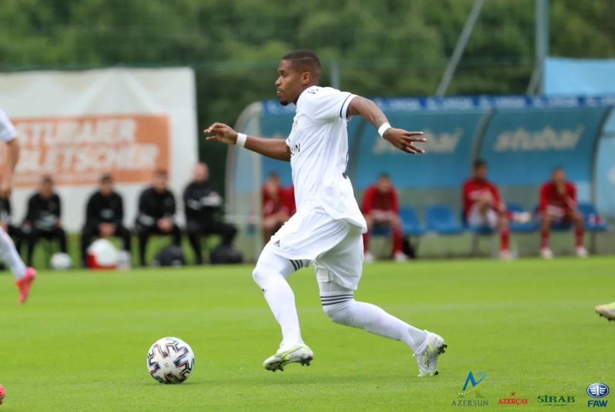Qarabağın legioneri: Futbol azarkeşlərlə daha gözəldir