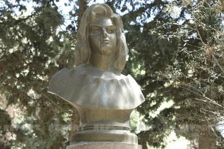 Sara Qədimovanın məzarı ziyarət olunub
