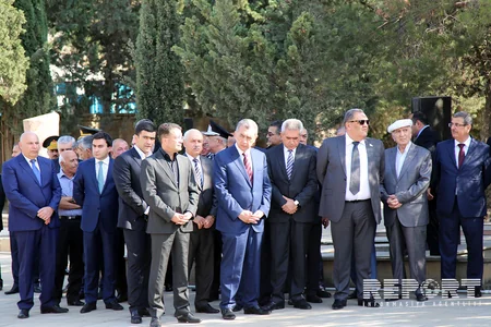 General-leytenant Ziya Yusifzadə II Fəxri Xiyabanda dəfn olunub - FOTO