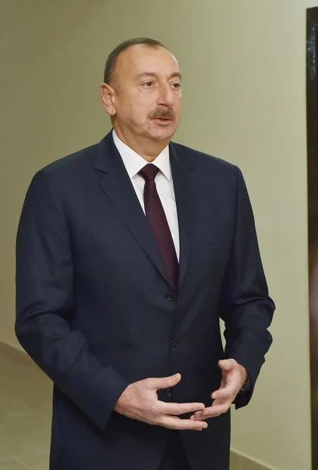 Prezident İlham Əliyev firmaları və iş adamlarını qəzalı evlərin yerində yeni binaların tikintisinə dəvət edib - YENİLƏNİB