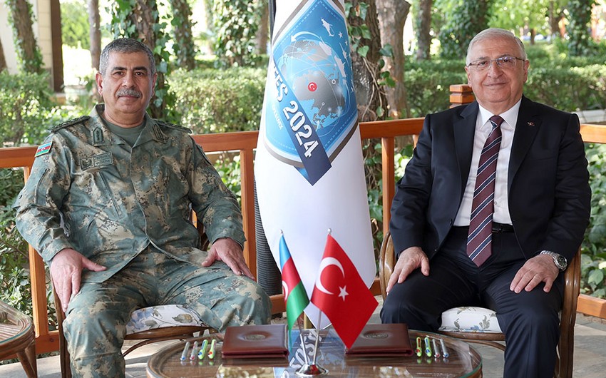Zakir Həsənov Yaşar Gülerlə hərbi təhsil sahəsində əməkdaşlığın inkişafını müzakirə edib