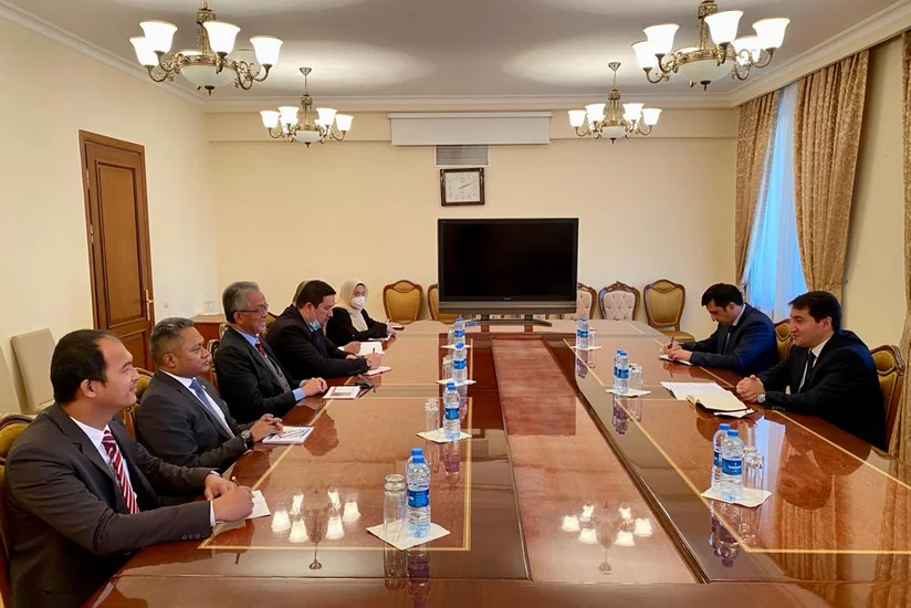 Хикмет Гаджиев и замглавы МИД Малайзии обсудили двустороннее сотрудничество