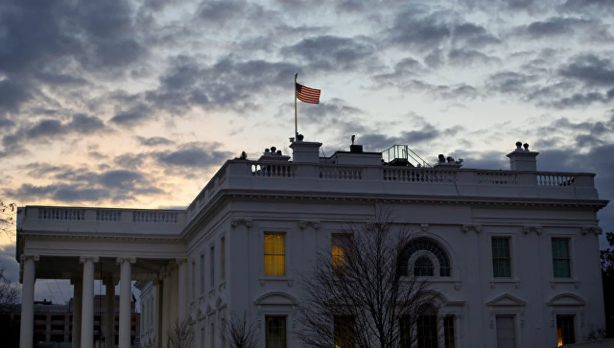 ABŞ mətbuatı Ağ Evdə növbəti istefanın olacağı barədə məlumat yayıb