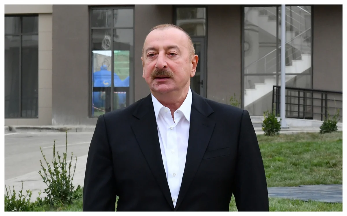 Prezident Füzulidə sakinlərlə görüşdə şəhidlərimizə ehtiramını bir daha ifadə edib