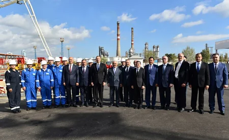 Prezident İlham Əliyev Bakıda yeni bitum istehsalı qurğusunun təməlqoyma mərasimində iştirak edib