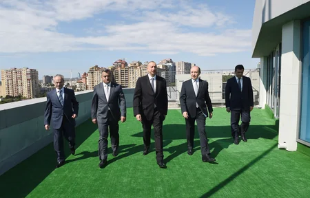 Prezident İlham Əliyev Nərimanov Rayon Məhkəməsinin yeni inzibati binasının açılışında iştirak edib - YENİLƏNİB