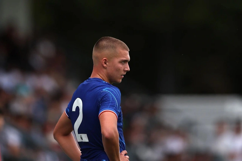 Çelsi klubu futbolçusunu icarəyə verib