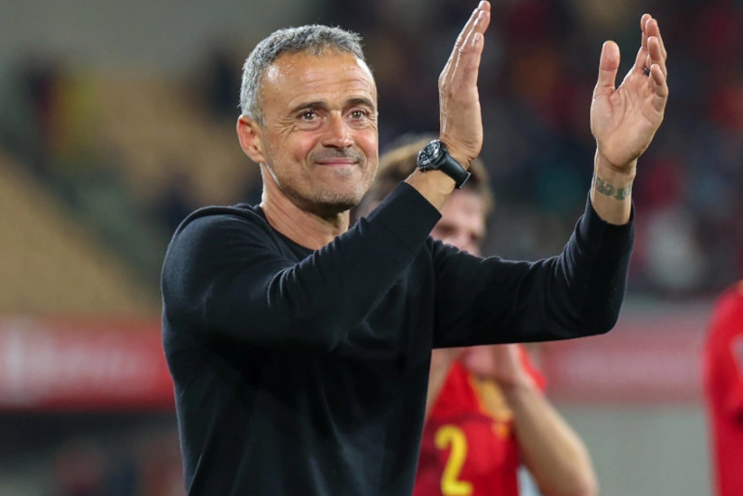 PSJ baş məşqçi Luis Enrike ilə müqavilənin müddətini uzadıb