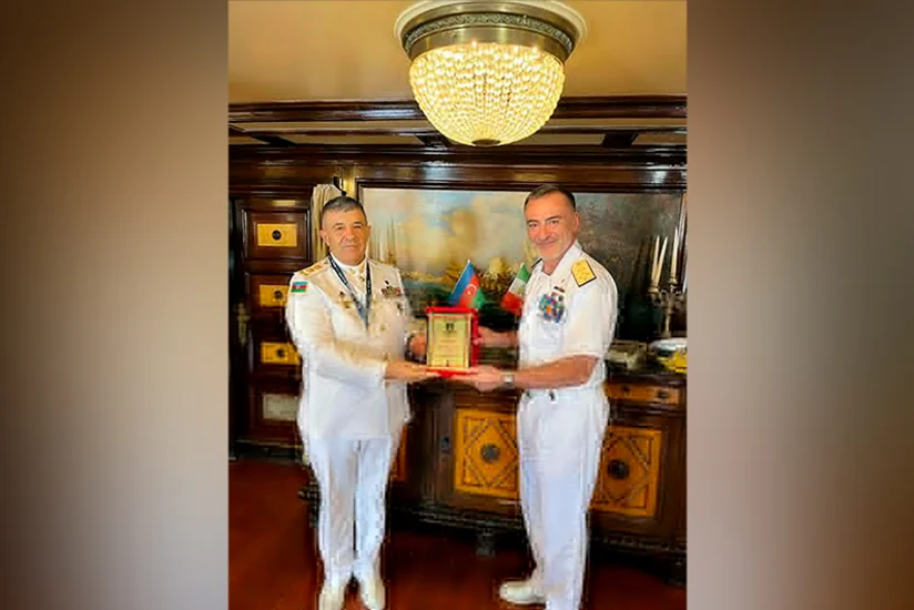 Azərbaycan HDQ komandanı italiyalı həmkarı ilə hərbi əməkdaşlığı müzakirə edib