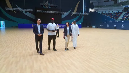 Qambiyanın gənclər və idman naziri Milli Gimnastika Arenası ilə tanış olub