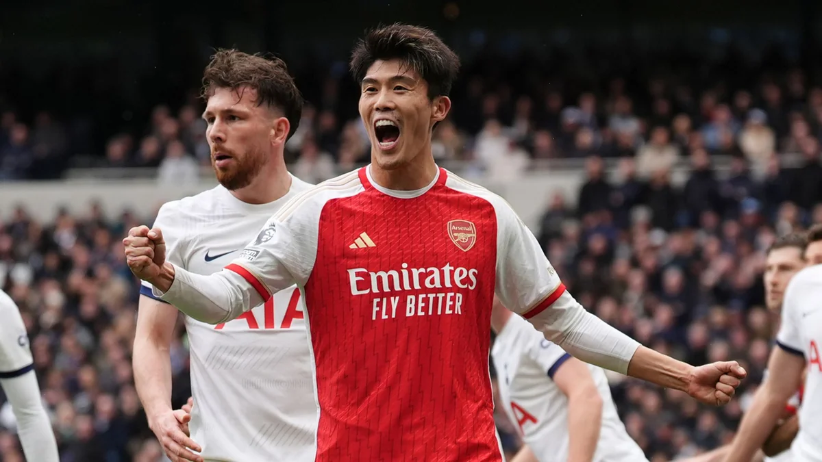 Arsenal futbolçusu ilə yollarını ayırıb