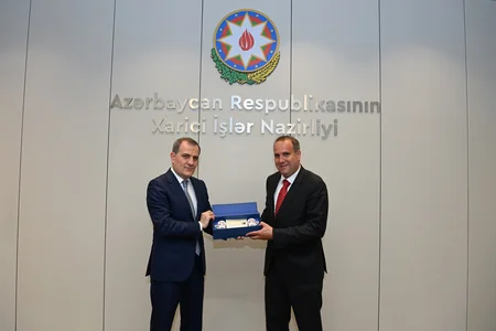 Ceyhun Bayramov Macarıstan səfiri ilə görüşüb
