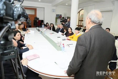 Azərbaycan dilinə hansı dillərin daha çox təsir göstərdiyi açıqlanıb