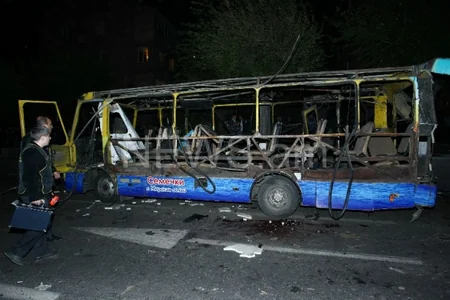 ​В Ереване взорвался автобус, 2 человека погибли, есть раненые - ВИДЕО - ОБНОВЛЕНО