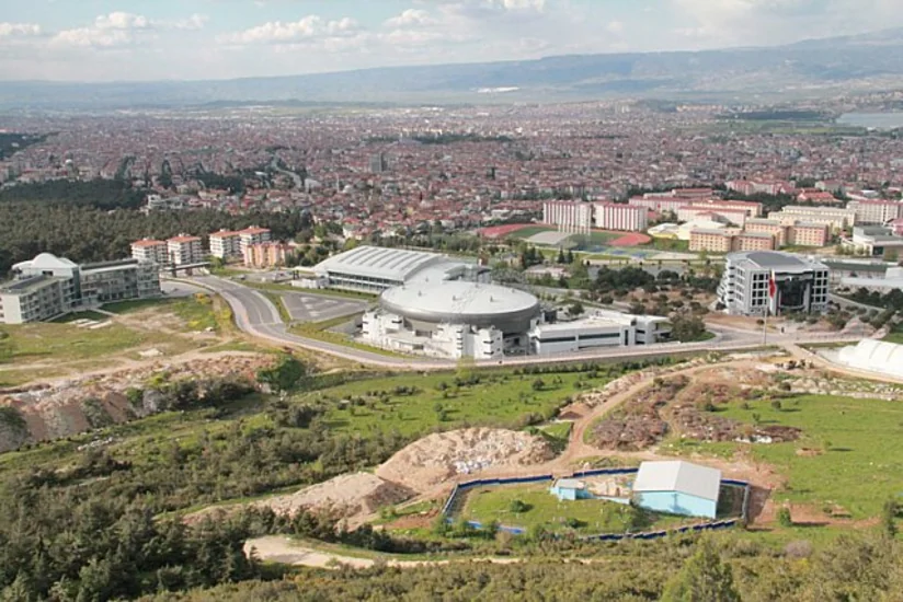 Türkiyədə bir universitetin 141 müəllimi işdən çıxarılıb