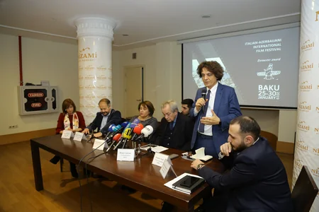 İlk İtaliya-Azərbaycan Film Festivalı ilə bağlı mətbuat konfransı keçirilib - FOTO