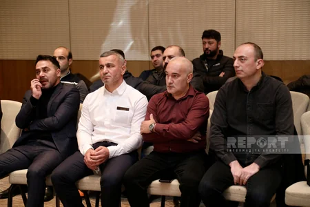 İlin məşqçisi seçilən Qurban Qurbanov mükafatlandırılıb