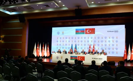 Azərbaycan və Türkiyənin hakim partiyaları əməkdaşlığı müzakirə ediblər