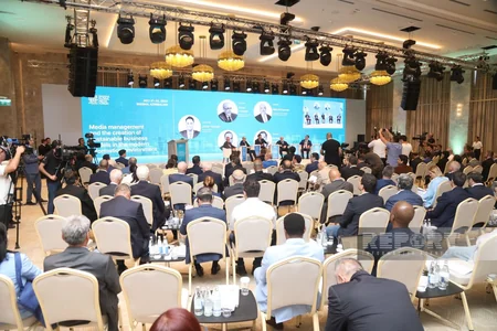 Şuşa Qlobal Media Forumunda ikinci sessiya başlayıb