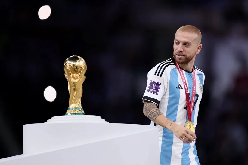 Argentinalı dünya çempionu futboldan uzaqlaşdırılıb