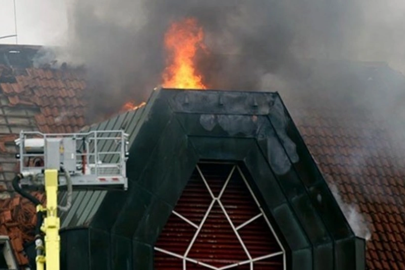 Almaniyada yaşayış binasında yanğın olub, 2 nəfər ölüb, 4 nəfər yaralanıb - VİDEO