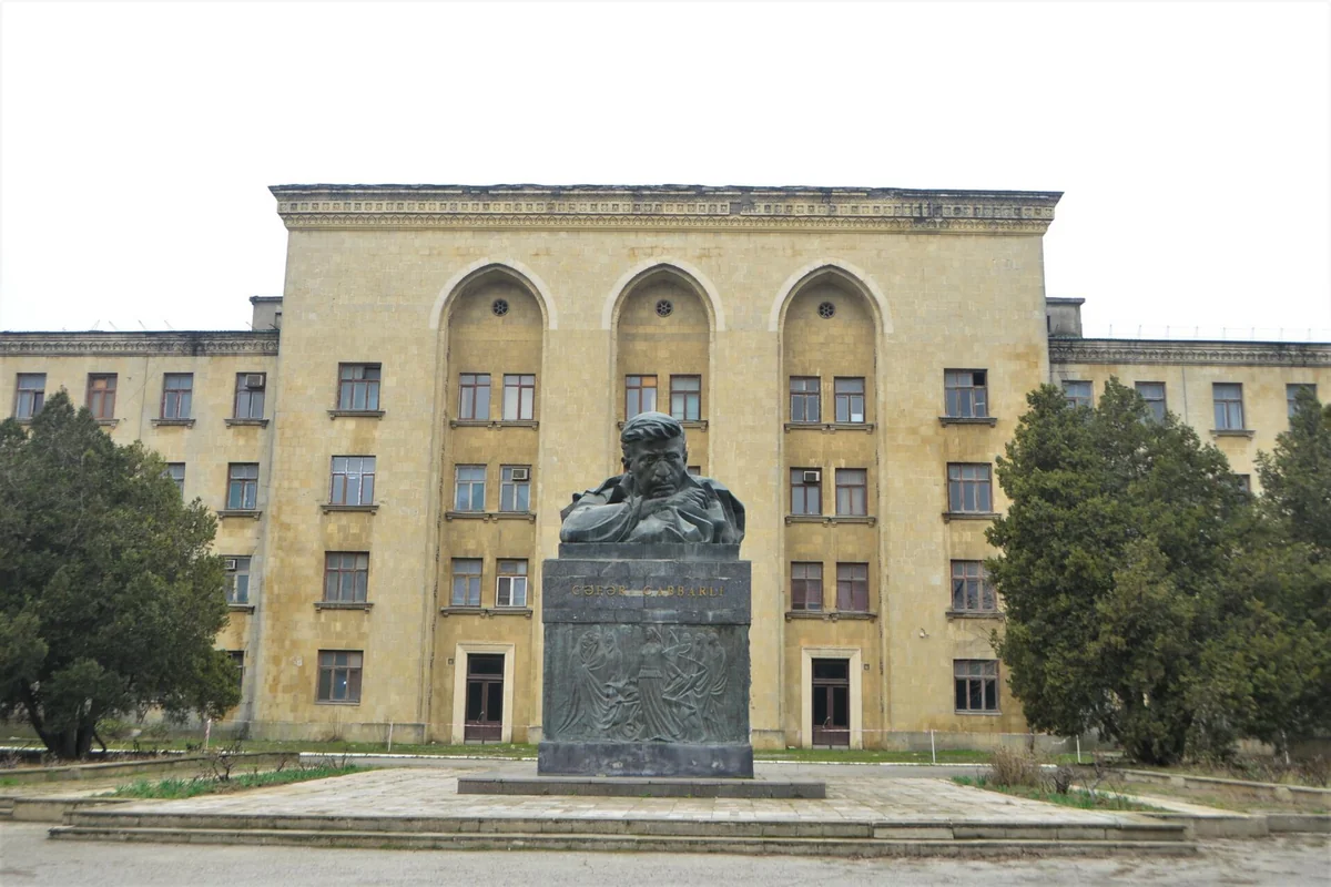Mədəniyyət Nazirliyi: Partlayış kinostudiyanın ərazisindəki istifadə olunmayan anbarda baş verib