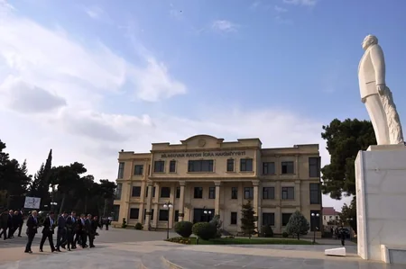 Biləsuvarda “Müstəqilliyimizin zəfər salnaməsi” adlı elmi-praktik konfrans keçirilib