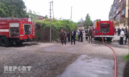 ​Lənkəranda beşmərtəbəli binada yanğın baş verib - FOTO