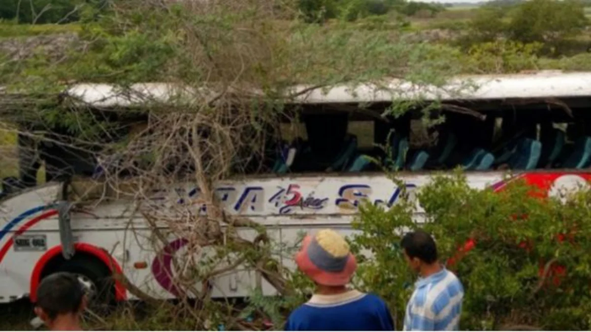 Kolumbiyada sərnişin avtobusu yarğana aşıb, ölənlər var