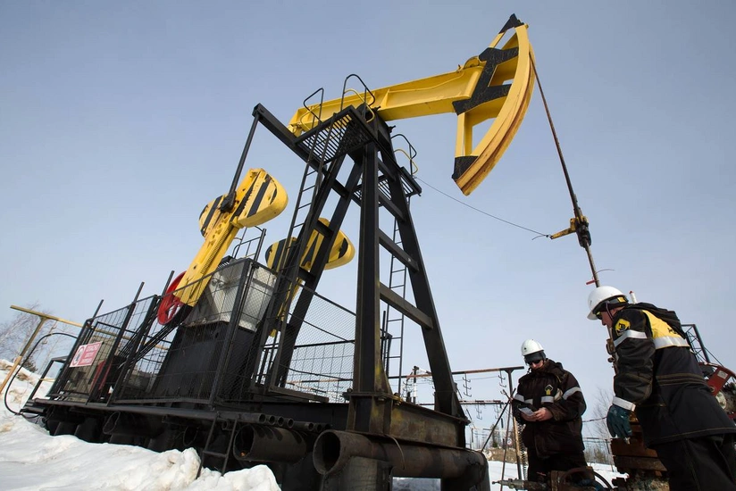 Azerbaijani oil price drops