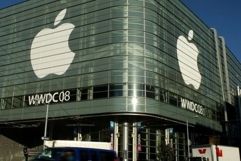 Apple объявила об открытии почти ста магазинов в мире