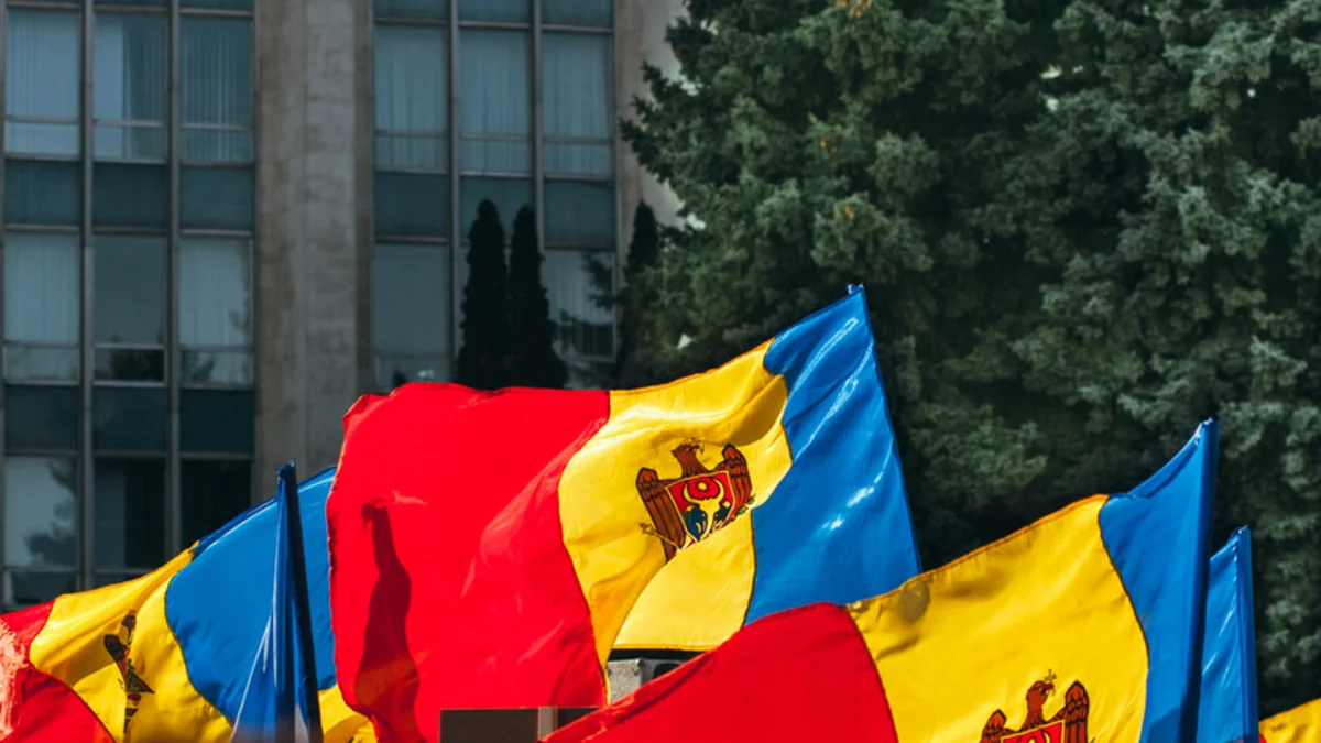 Парламент Молдовы продлил режим ЧП еще на 45 дней из-за ситуации в Украине