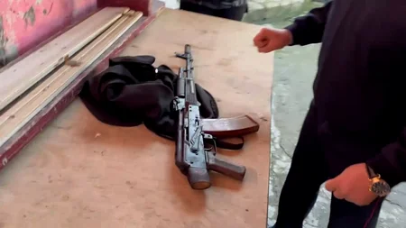 Bakıda “Kalaşnikov” avtomatı gizlədən şəxs saxlanılıb