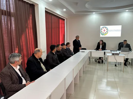 Qardabanidə azərbaycanlı tələbə-gənclərin təhsil problemləri müzakirə edilib
