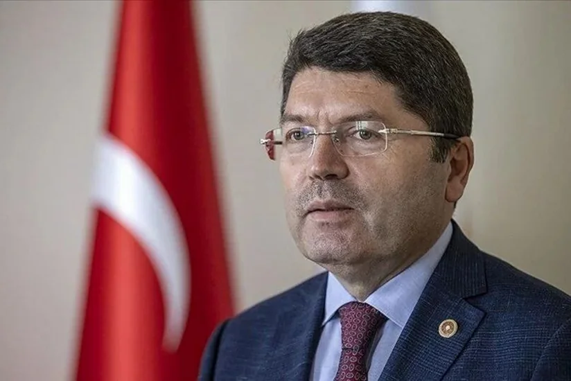 Türkiyəli nazir: ABŞ-nin mövqeyinə görə dünyada müharibələr davam edir