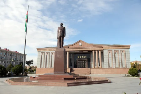 Naxçıvandakı muzeydə Heydər Əliyev və Azərbaycanın yeni enerji strategiyası” bölməsi açılıb