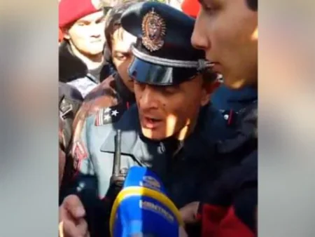 Clash breaks out between police and protesting students in Armenia - UPDATED