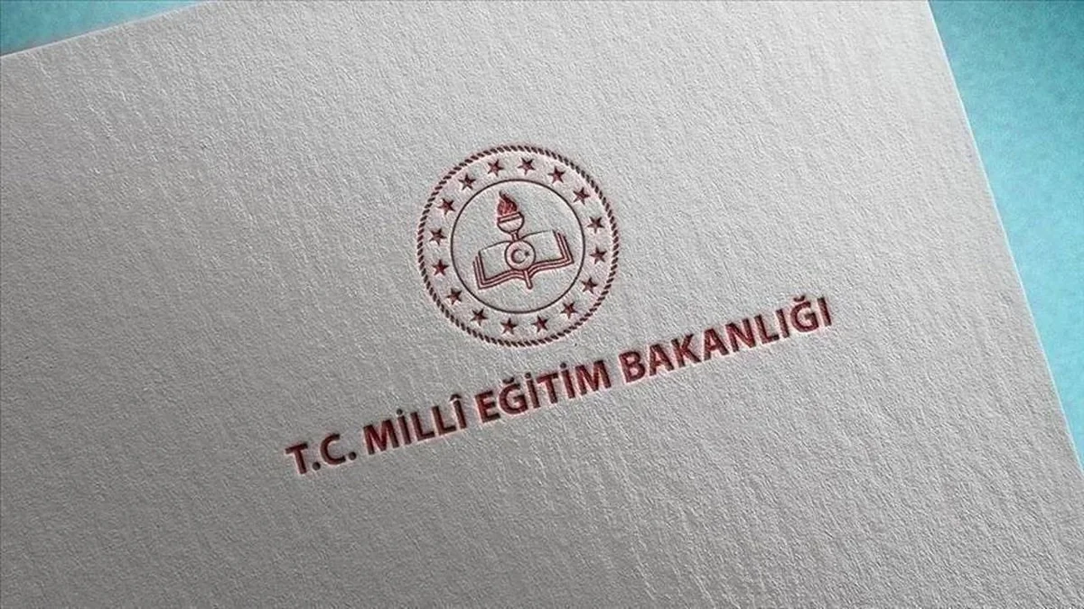 Türkiyədə fransız məktəblərinə qeydiyyat dayandırılıb