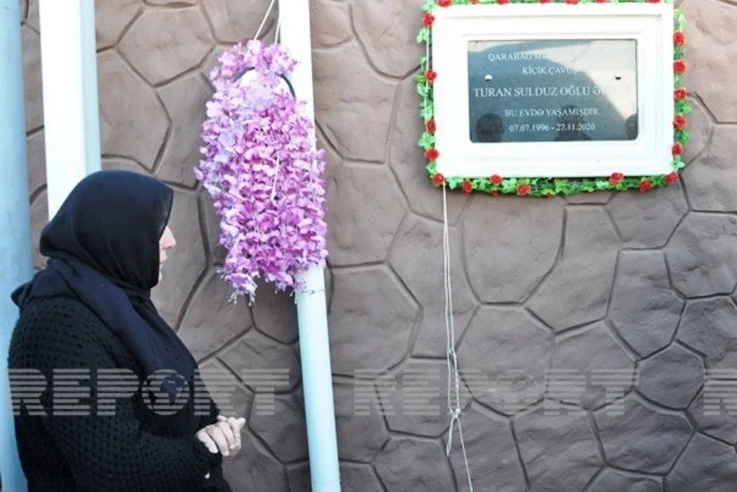 Biləsuvarda Vətən müharibəsi şəhidinin xatirə lövhəsinin açılışı olub