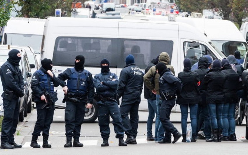 ​Brüsseldə terror təhlükəsi ilə bağlı metroya giriş bağlanıb
