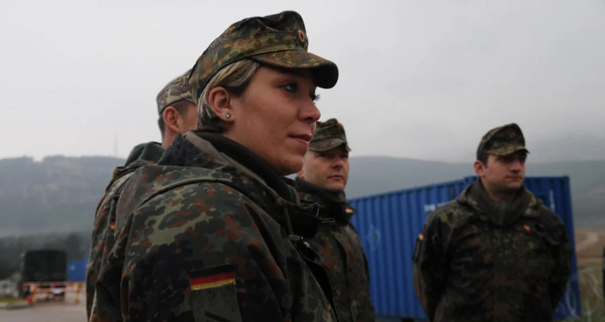 German servicemen leaving Iraq