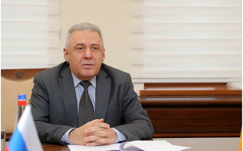 Ermənistanın müdafiə naziri Moskvada səfərdədir