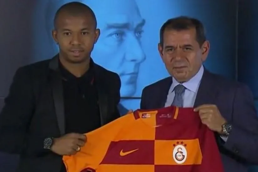 Sevilyanın futbolçusu Qalatasarayla müqavilə bağlayıb