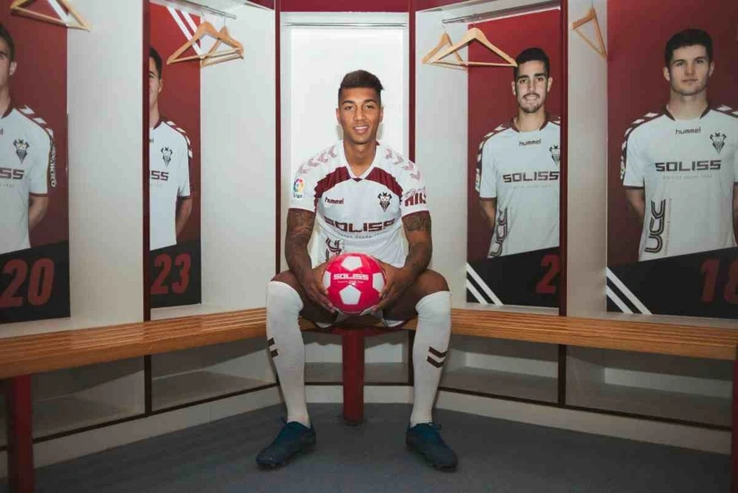 Millimizin toplanışına qatıla bilməyən futbolçu yoxlama matçında oynadı