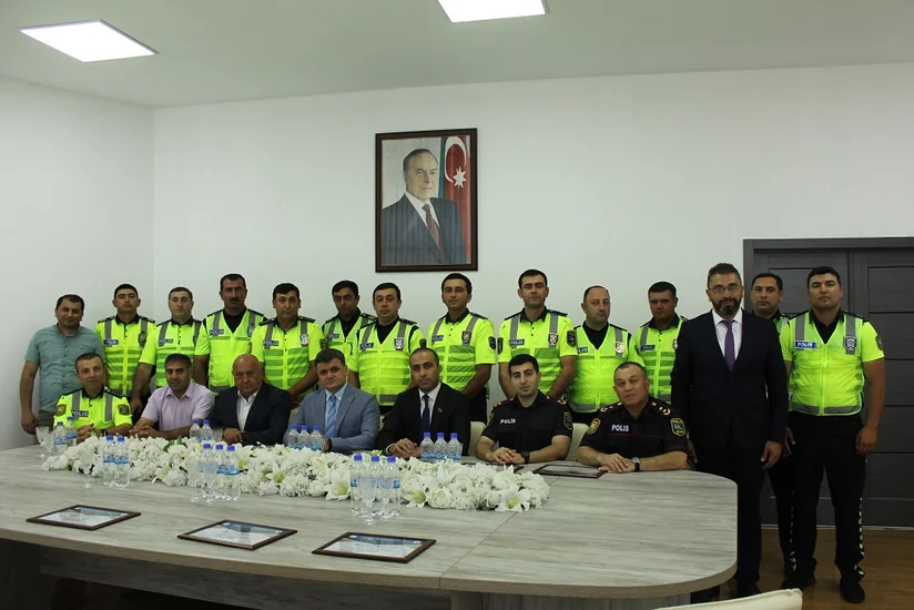Narkoman sürücülərə qarşı mübarizədə fərqlənən yol polislərinə mükafat verilib