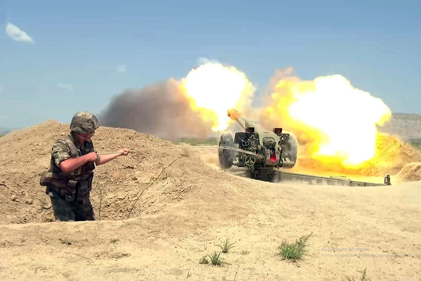 Raket və artilleriya bölmələrində atəş tapşırıqları yerinə yetirilib