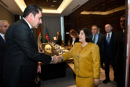 İraq parlamentinin spikeri APA-ya sədrliyin Azərbaycana keçməsi münasibətilə təbriklərini çatdırıb