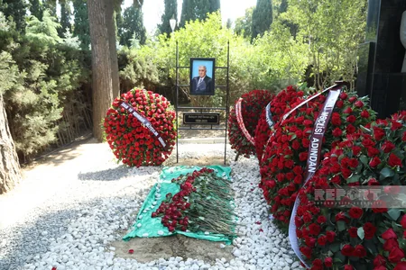 Xalq artisti Arif Babayev I Fəxri xiyabanda dəfn olunub - YENİLƏNİB-2 - VİDEO