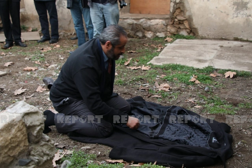 Liviyalı diplomat Zəngilanda dağıdılmış məsciddə namaz qıldı