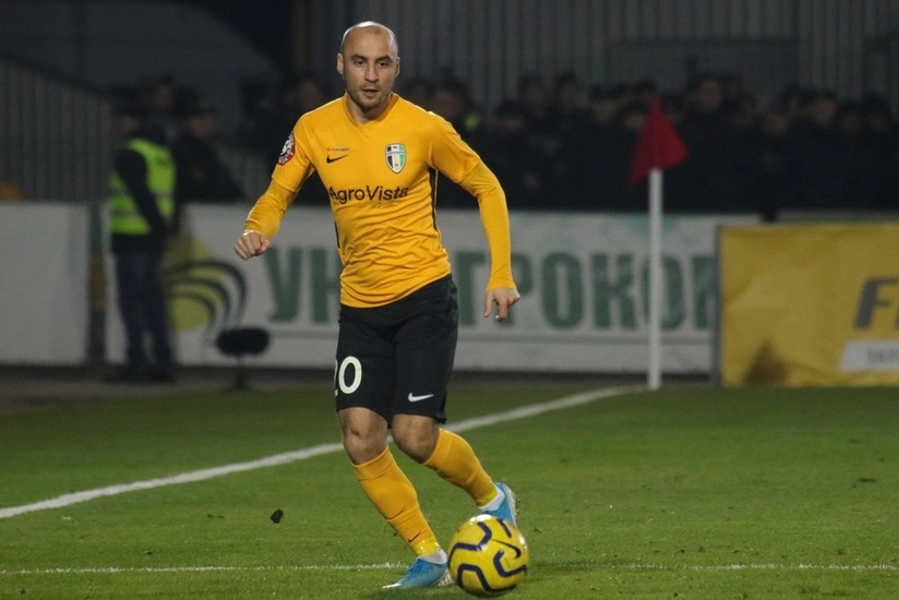Ukrayna klubu millimizin futbolçusu ilə müqaviləni yenilədi